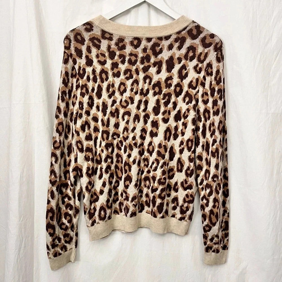 Leopard Print Cozy Crew Neck Knit Sweater Size Medium Animal Print - Picture 2 of 6